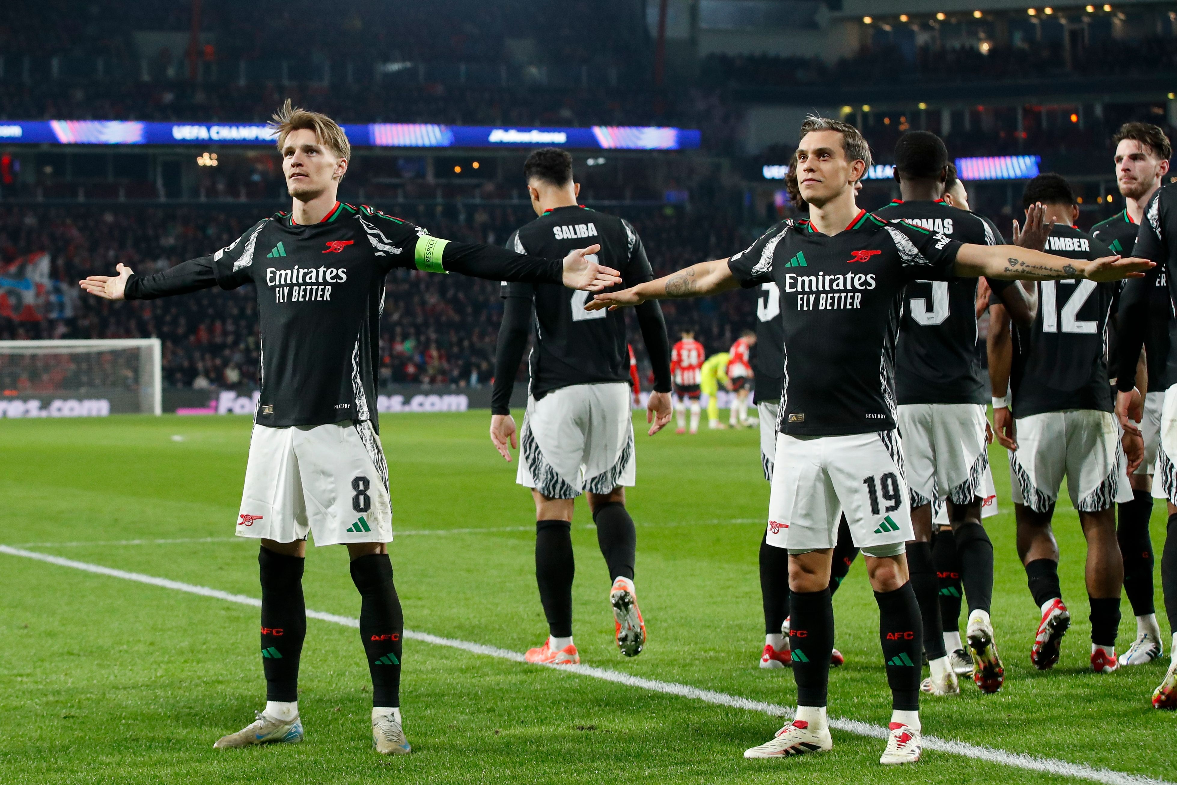 开云官网-标晚报阿森纳伤情：厄德高和特罗萨德有望对阵勒沃库森时复出