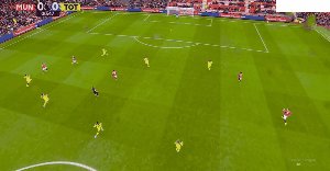 开云平台-【英超】姆伯莫、B费破门 曼联2比0热刺