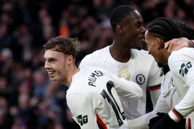 开云中国-到底行不行？帕尔默半场戴帽，蓝军也只有半场好球